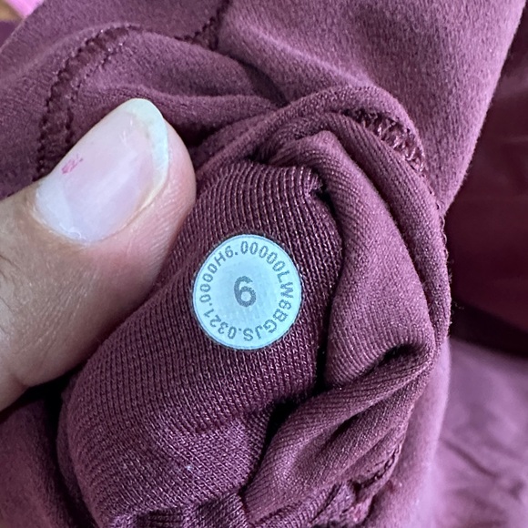 Lululemon Athletica Burgundy Leggings - Picture 4 of 9